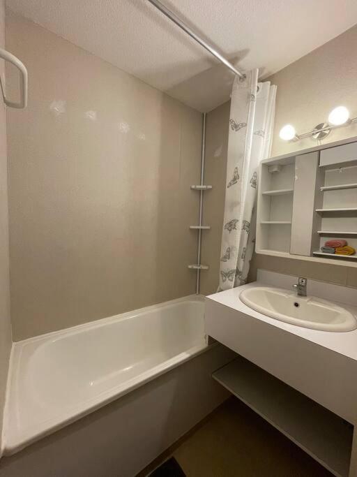 Appartement aux pieds des pistes - Panorama 1350 La Plagne Extérieur photo